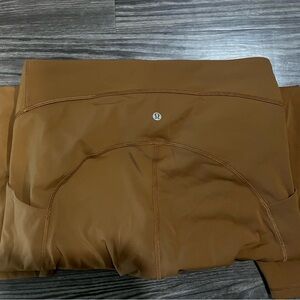 Lululemon power thru High rise tight 25”